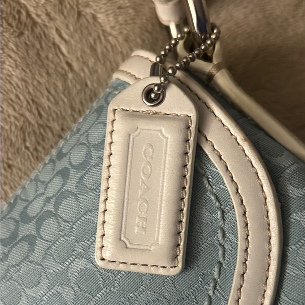 Coach Vintage Soho Y2K Blue-White Shoulder bag. - Picture 14 of 14